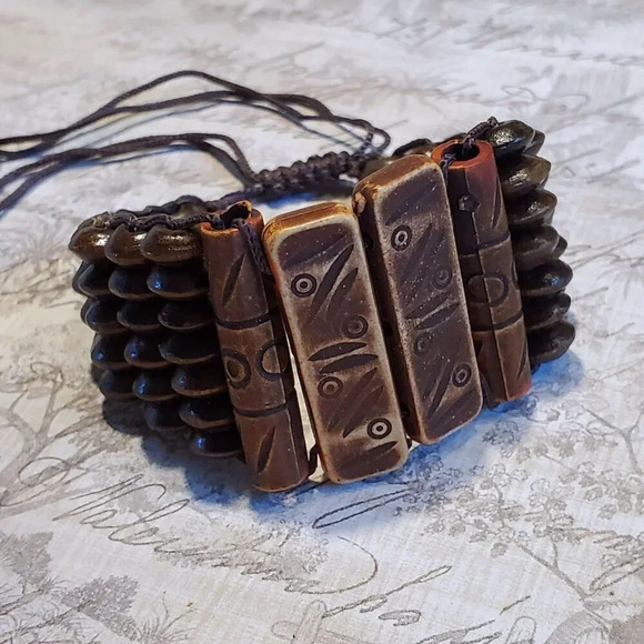 90s Y2K Vintage Brown Tribal Patterns Wood Acrylic OSFA Adjustable Bracelet - Picture 3 of 10
